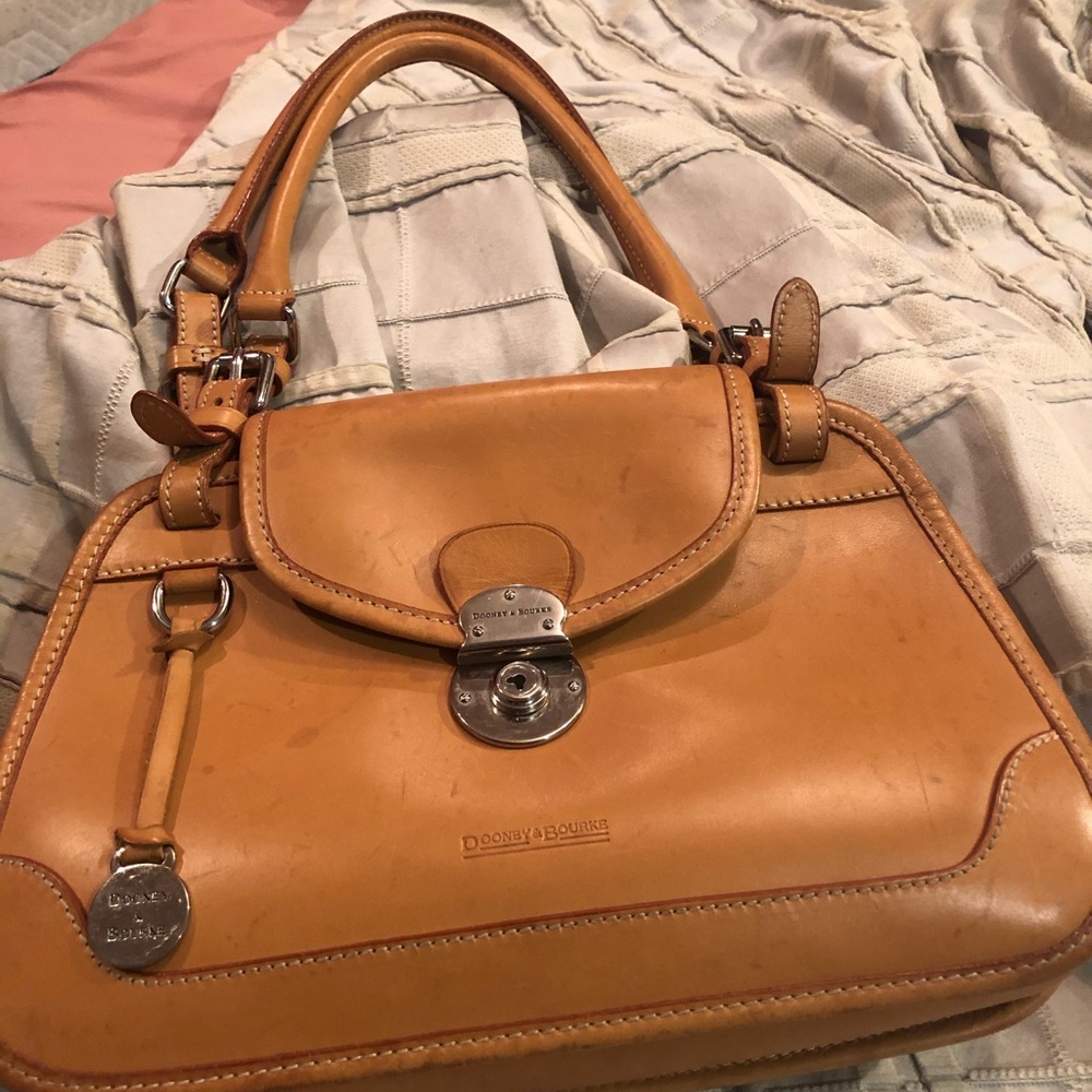 Dooney & Bourke Italian leather Purse